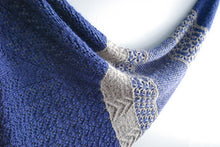 Load image into Gallery viewer, Runaway Star Shawl